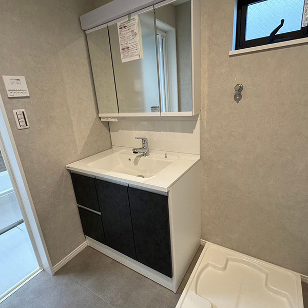 守口市/木造３階建て