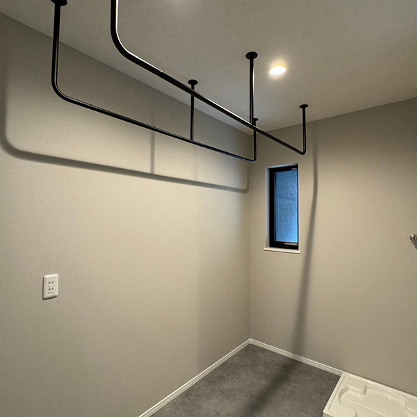 寝屋川市/木造３階建て