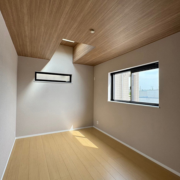 吹田市/木造３階建て